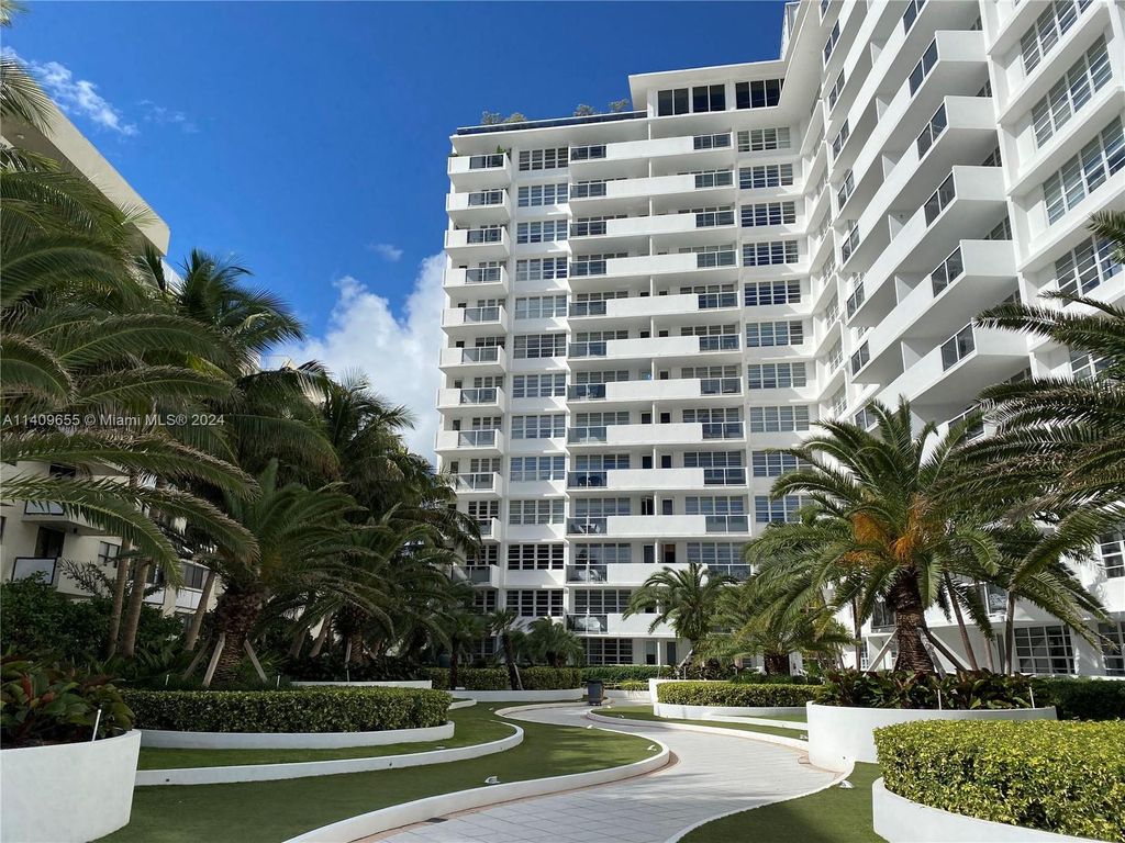 100 Lincoln Rd 939, Miami Beach, FL 33139
