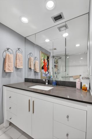 7754 Lakeside Boulevard 476, Boca Raton, FL 33434