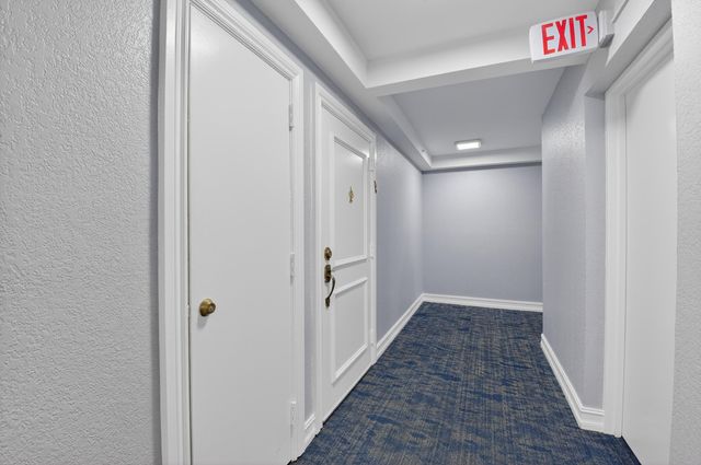 7754 Lakeside Boulevard 476, Boca Raton, FL 33434