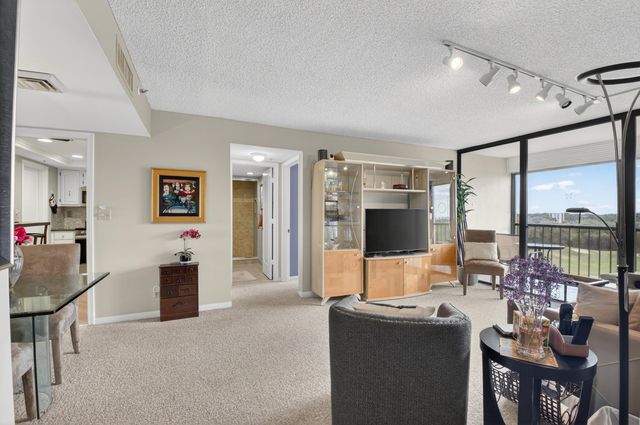 7754 Lakeside Boulevard 476, Boca Raton, FL 33434