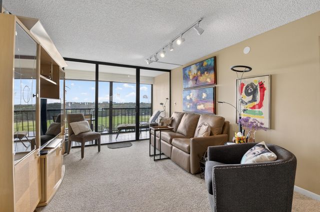 7754 Lakeside Boulevard 476, Boca Raton, FL 33434