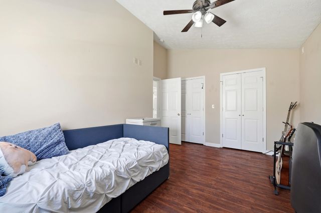 128 Ocean Drive, Huntington, WV 25705