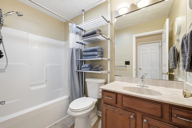 128 Ocean Drive, Huntington, WV 25705