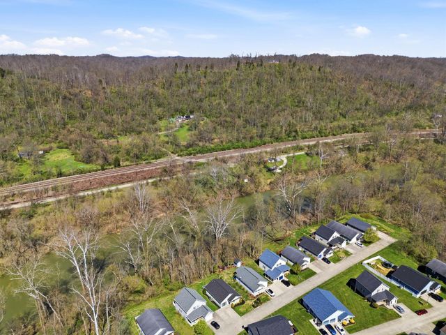 128 Ocean Drive, Huntington, WV 25705