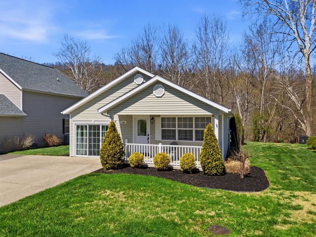 128 Ocean Drive, Huntington, WV 25705