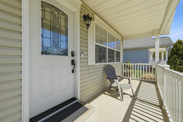 128 Ocean Drive, Huntington, WV 25705