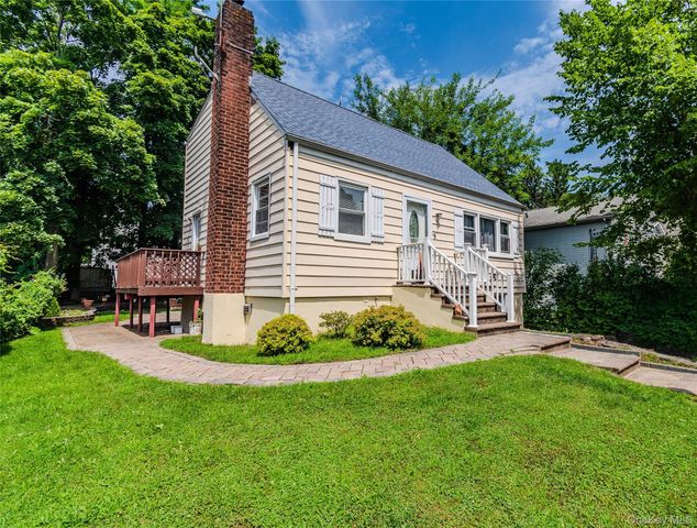 5 N Perkins Avenue, Elmsford, NY 10523