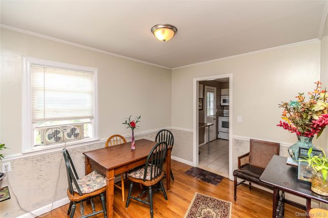 5 N Perkins Avenue, Elmsford, NY 10523
