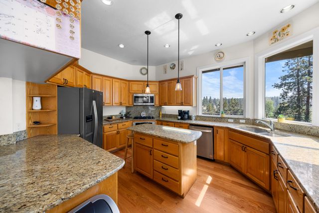 69856 Camp Polk Road, Sisters, OR 97759