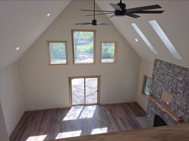 247 Glenmar Avenue, Mahtomedi, MN 55115