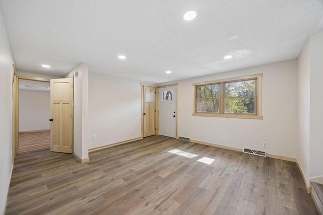 247 Glenmar Avenue, Mahtomedi, MN 55115