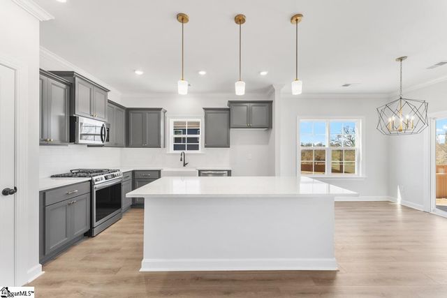 2022 Emily Margaret Road, Chesnee, SC 29323