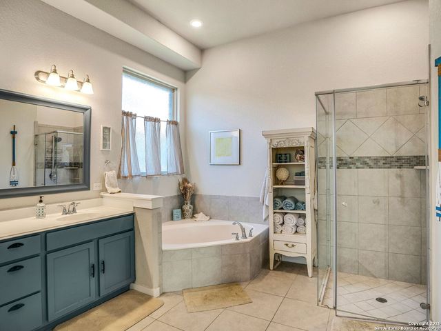 10546 Far Reaches Lane, Helotes, TX 78023