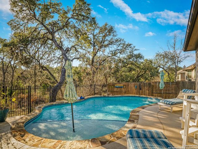 10546 Far Reaches Lane, Helotes, TX 78023