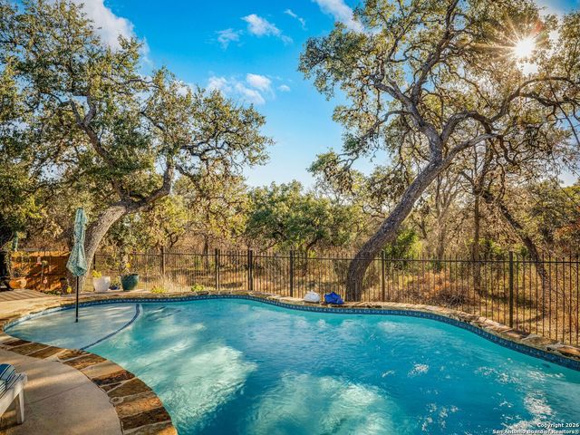 10546 Far Reaches Lane, Helotes, TX 78023