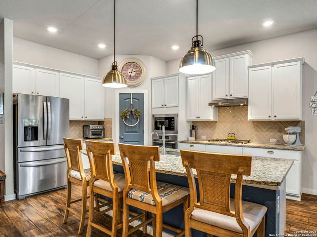 10546 Far Reaches Lane, Helotes, TX 78023