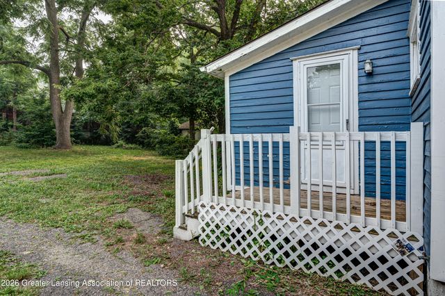 533 Avon Street, Lansing, MI 48910