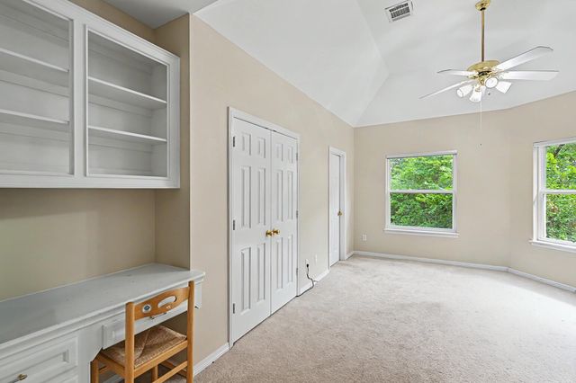 10 Sandalwood Drive, Houston, TX 77024