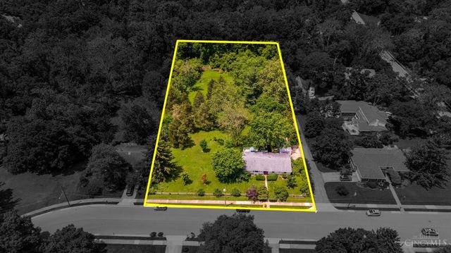 1221 Tollgate Drive, Oxford, OH 45056