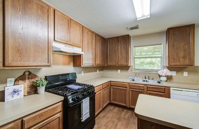 7615 Hillsdale Park Court, Cypress, TX 77433