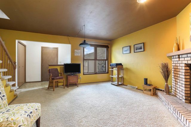 725 S WESTHAVEN PLACE #F, Appleton, WI 54914