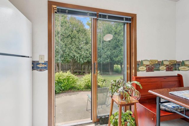 725 S WESTHAVEN PLACE #F, Appleton, WI 54914