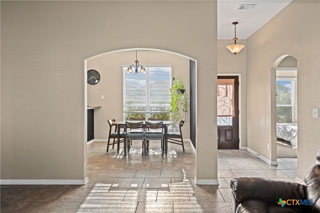 1905 Broken Shoe Trail, Temple, TX 76502