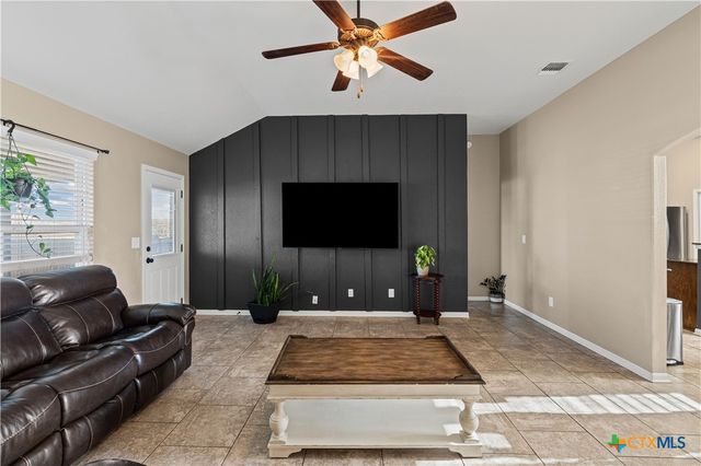 1905 Broken Shoe Trail, Temple, TX 76502