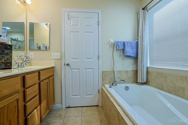 728 Sonya Court, Monroe, OH 45050