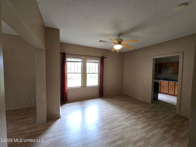 507 W Magnolia Street, Gulfport, MS 39507