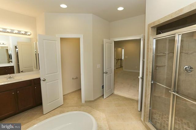 20725 JENNIFER ANN DR, Ashburn, VA 20147
