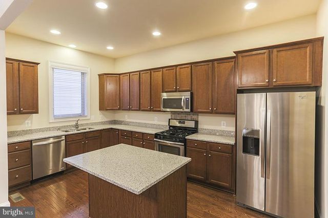 20725 JENNIFER ANN DR, Ashburn, VA 20147