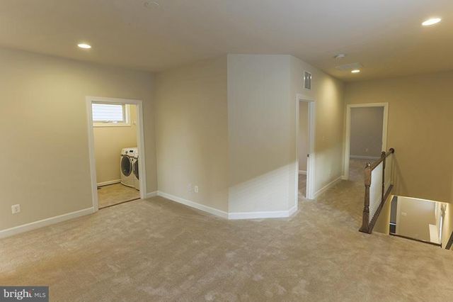 20725 JENNIFER ANN DR, Ashburn, VA 20147