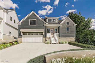 225 S Main Street, Chagrin Falls, OH 44022