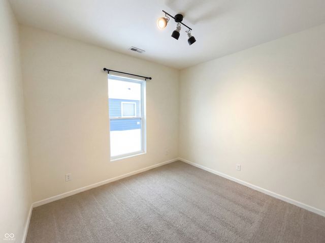 1302 Old Market Square, Greenwood, IN 46143