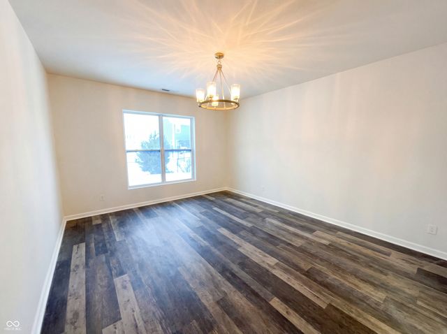 1302 Old Market Square, Greenwood, IN 46143