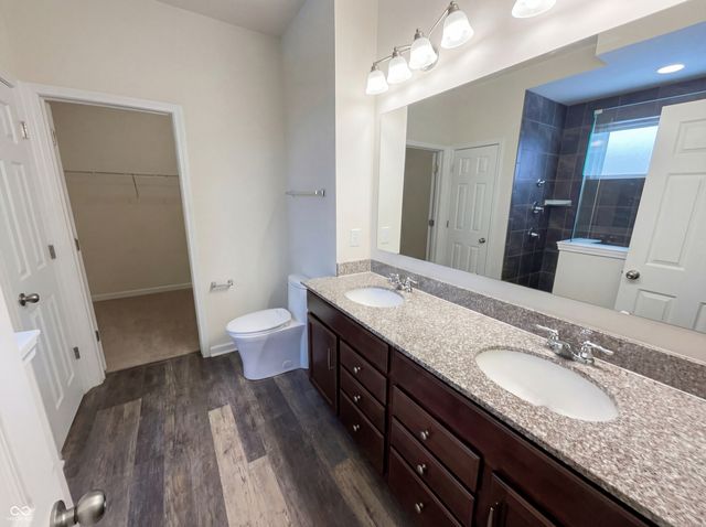 1302 Old Market Square, Greenwood, IN 46143