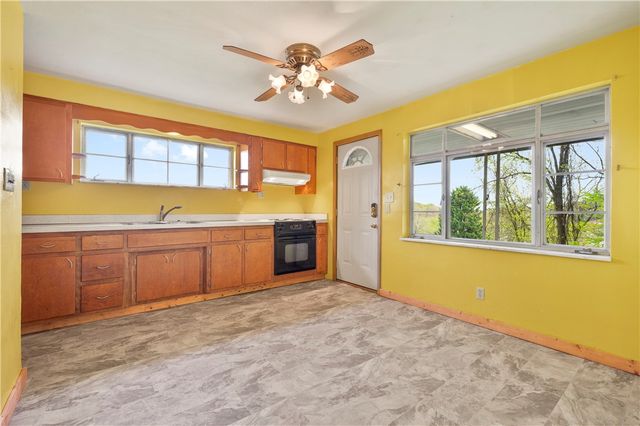 3601 Brandis Ave, South Park, PA 15129
