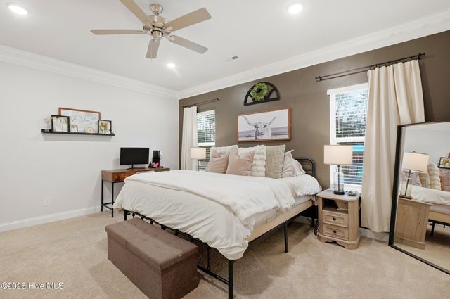 725 Greenwich Place, Richlands, NC 28574