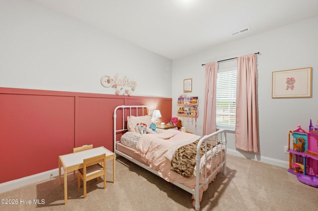 725 Greenwich Place, Richlands, NC 28574