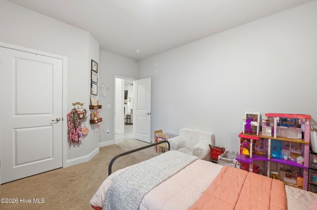 725 Greenwich Place, Richlands, NC 28574