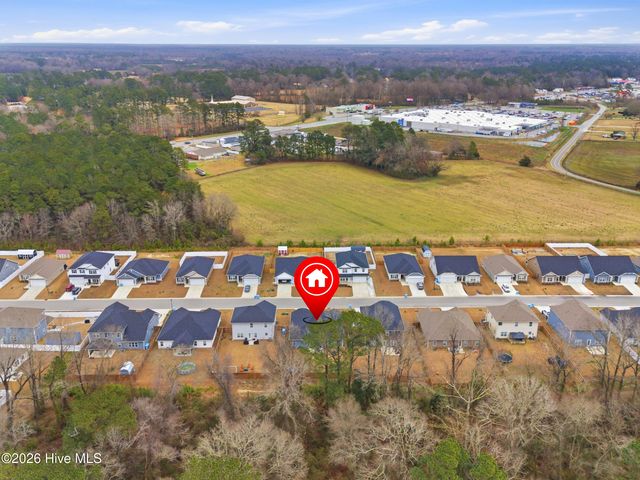 725 Greenwich Place, Richlands, NC 28574