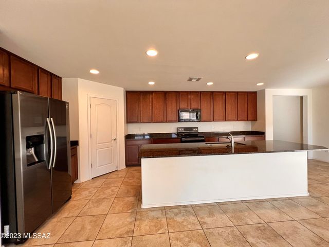 11519 Boll Bloom Drive, Marana, AZ 85653