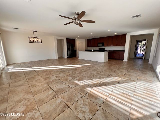 11519 Boll Bloom Drive, Marana, AZ 85653