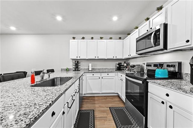 562 Pemberton Street, Kingston, GA 30145