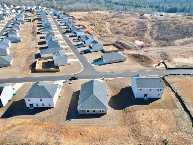 562 Pemberton Street, Kingston, GA 30145