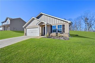 562 Pemberton Street, Kingston, GA 30145