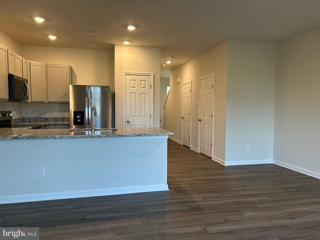 224 CATERPILLAR DR, Luray, VA 22835