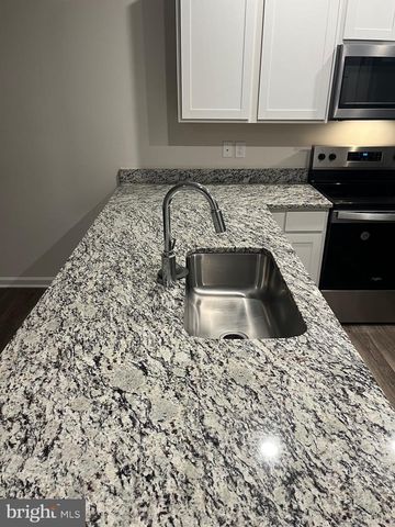 224 CATERPILLAR DR, Luray, VA 22835
