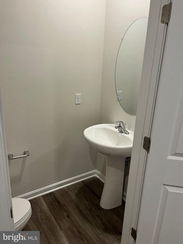 224 CATERPILLAR DR, Luray, VA 22835